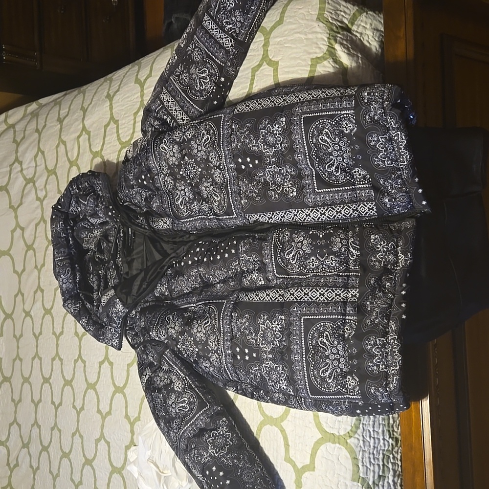 Bandana/Paisley Coat - Picture 2 of 5